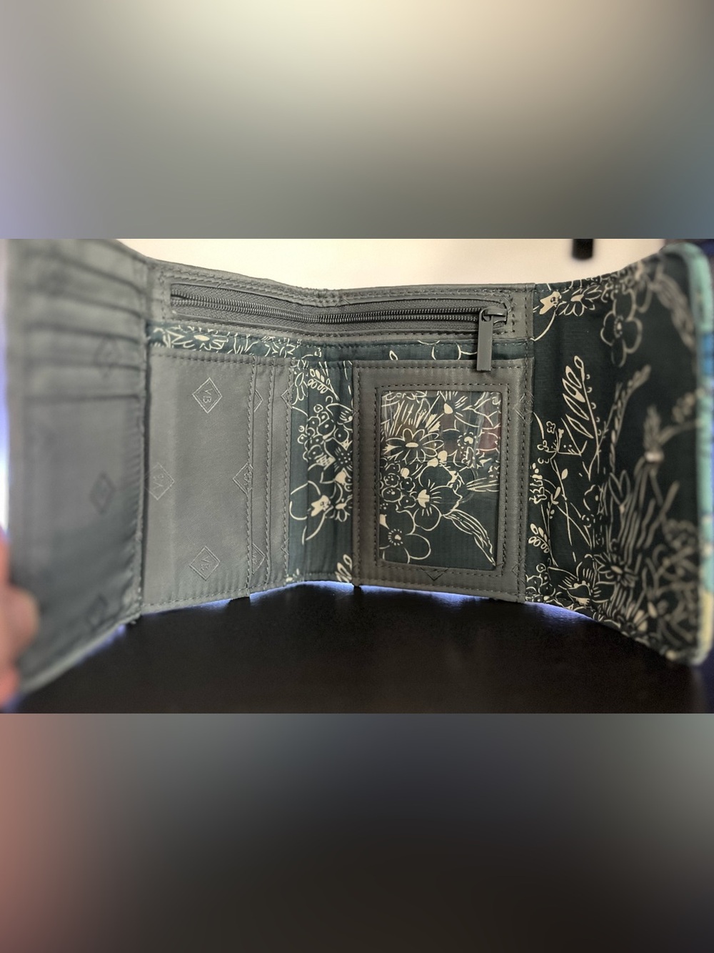 Oversized Hobo Shoulder bag + wallet - Sunlit Garden Sage by Vera Bradley - Picture 11 of 12